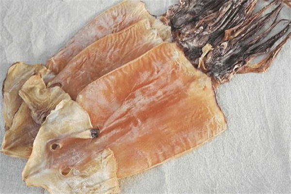 魷魚干和墨魚干的區(qū)別 這樣來區(qū)分 魷魚干和墨魚干的區(qū)別 這樣來區(qū)分