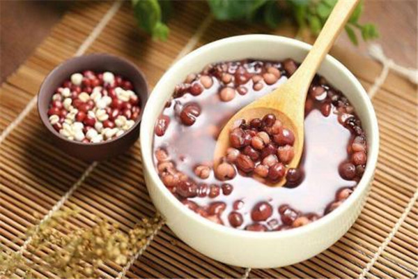 夏天濕氣重還是冬天濕氣重 原因是這樣 夏天濕氣重還是冬天濕氣重 原因是這樣