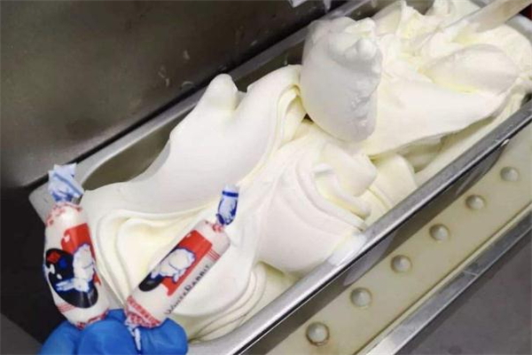 大白兔冰淇淋多少錢(qián) 網(wǎng)紅大白兔冰淇淋價(jià)格 大白兔冰淇淋多少錢(qián) 網(wǎng)紅大白兔冰淇淋價(jià)格