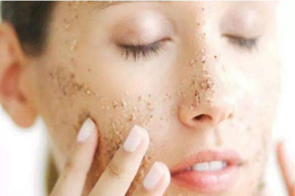 臉上經(jīng)常去角質(zhì)好嗎 去角質(zhì)必知小常識 臉上經(jīng)常去角質(zhì)好嗎 去角質(zhì)必知小常識