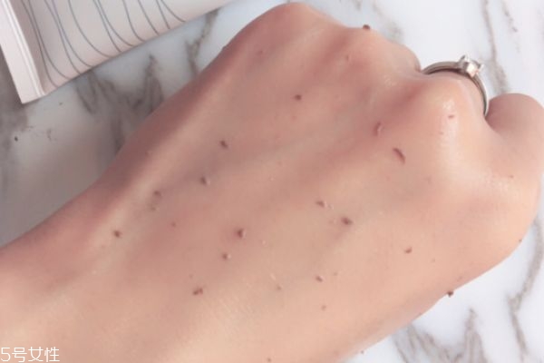 臉上起皮可以去角質嗎 怎樣判斷臉上有角質