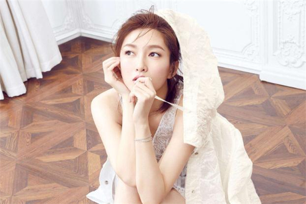 眼窩填充術要多少錢 眼窩脂肪填充價格 眼窩填充術要多少錢 眼窩脂肪填充價格