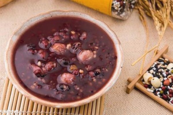 如何選購薏米和紅豆 薏米紅豆粥的功效與作用 如何選購薏米和紅豆 薏米紅豆粥的功效與作用