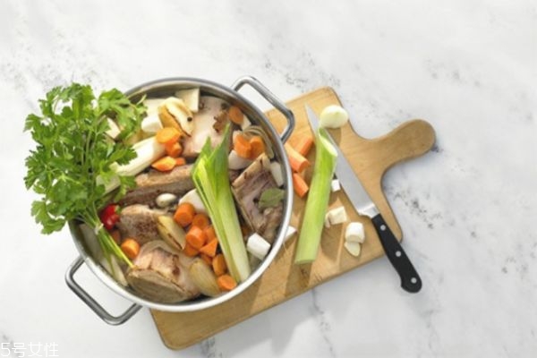 祛斑的食物有什么 美白祛斑湯的做法 祛斑的食物有什么 美白祛斑湯的做法