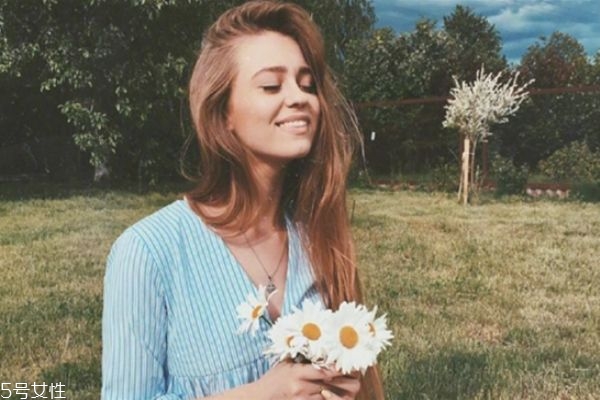 嗨體去頸紋安全嗎 嗨體去頸紋的優(yōu)勢(shì) 嗨體去頸紋安全嗎 嗨體去頸紋的優(yōu)勢(shì)