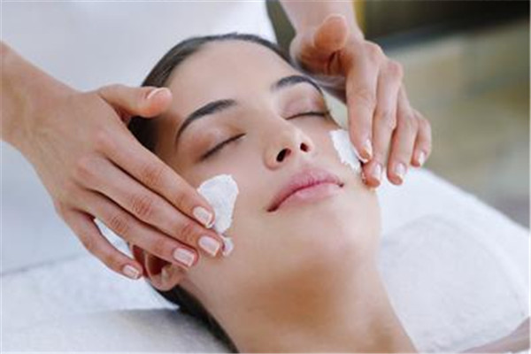 自體脂肪填充額頭的缺點(diǎn)是什么 自體脂肪的后遺癥 自體脂肪填充額頭的缺點(diǎn)是什么 自體脂肪的后遺癥