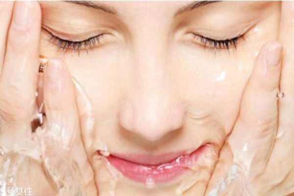 水光針和玻尿酸有什么區(qū)別 水光針和玻尿酸的區(qū)別 水光針和玻尿酸有什么區(qū)別 水光針和玻尿酸的區(qū)別