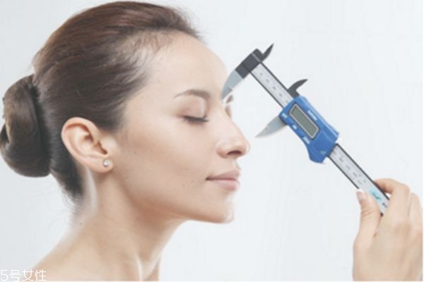 隆鼻修復(fù)痛嗎 隆鼻做修復(fù)是不是會(huì)更痛 隆鼻修復(fù)痛嗎 隆鼻做修復(fù)是不是會(huì)更痛