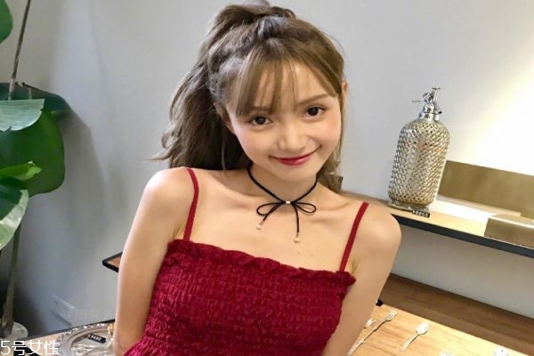 隆鼻修復(fù)多少錢(qián) 隆鼻修復(fù)術(shù)后如何加強(qiáng)恢復(fù) 隆鼻修復(fù)多少錢(qián) 隆鼻修復(fù)術(shù)后如何加強(qiáng)恢復(fù)