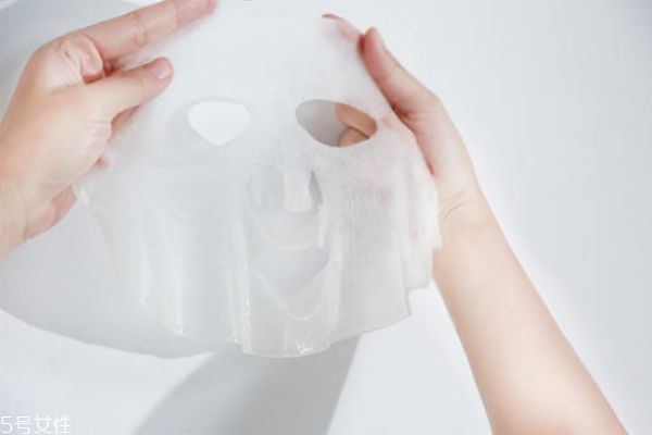 夏天敷什么面膜最好 夏天敷面膜的最佳時(shí)間