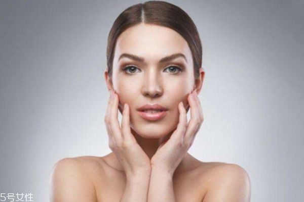 夏天敷什么面膜最好 夏天敷面膜的最佳時(shí)間