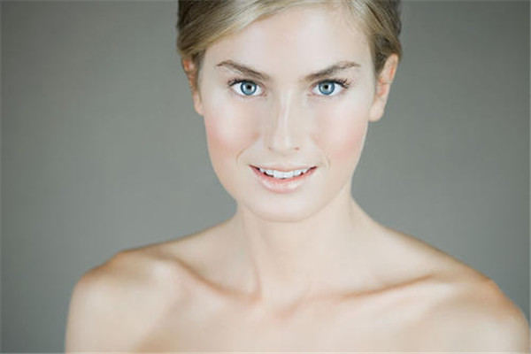 熬夜會(huì)引起肥胖嗎 熬夜會(huì)不會(huì)導(dǎo)致肥胖呢 熬夜會(huì)引起肥胖嗎 熬夜會(huì)不會(huì)導(dǎo)致肥胖呢