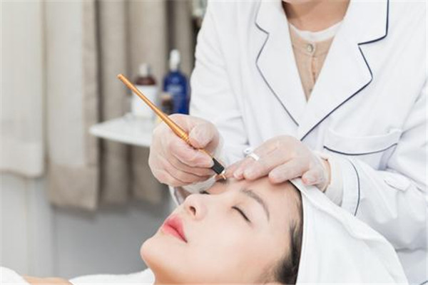 熬夜后心臟隱隱作痛是什么原因 原因可能是這樣 熬夜后心臟隱隱作痛是什么原因 原因可能是這樣