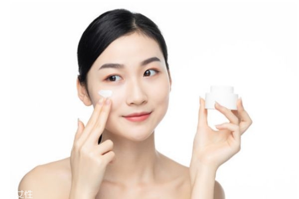 水乳后直接用氣墊好不 化妝前的護膚順序 水乳后直接用氣墊好不 化妝前的護膚順序