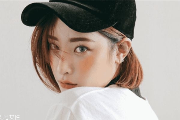 晚上睡覺不卸妝會怎樣 不卸妝睡覺的危害 晚上睡覺不卸妝會怎樣 不卸妝睡覺的危害