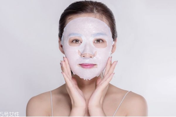 晚上睡覺不卸妝會怎樣 不卸妝睡覺的危害 晚上睡覺不卸妝會怎樣 不卸妝睡覺的危害