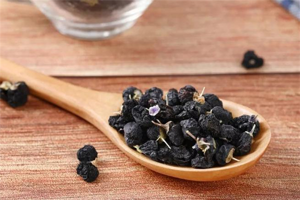 孕婦能喝黑枸杞泡水嗎 有很多好處 孕婦能喝黑枸杞泡水嗎 有很多好處