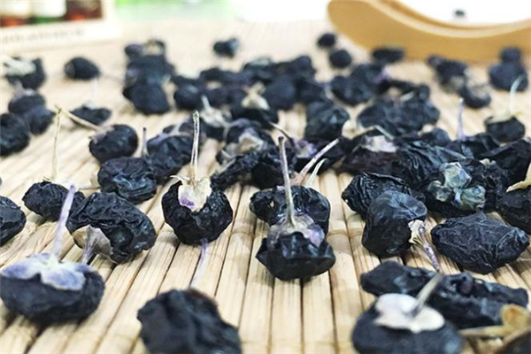 孕婦能喝黑枸杞泡水嗎 有很多好處 孕婦能喝黑枸杞泡水嗎 有很多好處