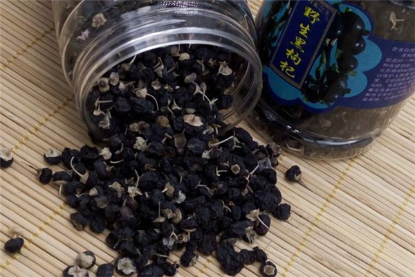 孕婦能喝黑枸杞泡水嗎 有很多好處 孕婦能喝黑枸杞泡水嗎 有很多好處