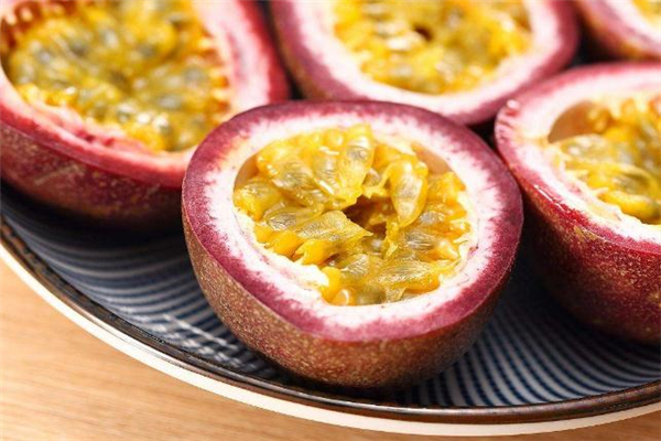百香果和荔枝可以一起吃嗎 維生素含量豐富 百香果和荔枝可以一起吃嗎 維生素含量豐富