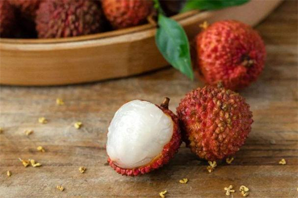 吃荔枝可以喝酒嗎 吃荔枝喝酒會(huì)過敏嗎