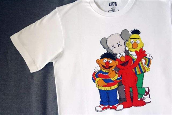 kaws和芝麻街什么關(guān)系 kaws是芝麻街嗎 kaws和芝麻街什么關(guān)系 kaws是芝麻街嗎