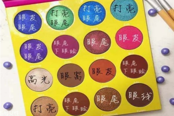 暖調(diào)多色眼影盤有哪些 日常必備的多色眼影盤盤點(diǎn) 暖調(diào)多色眼影盤有哪些 日常必備的多色眼影盤盤點(diǎn)