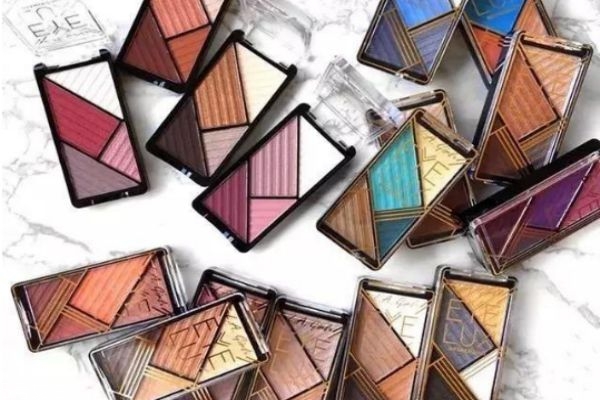 暖調(diào)多色眼影盤有哪些 日常必備的多色眼影盤盤點(diǎn) 暖調(diào)多色眼影盤有哪些 日常必備的多色眼影盤盤點(diǎn)