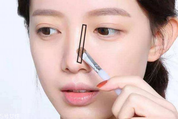 鼻子大鼻翼寬怎么化妝 教你大鼻怎么化妝 鼻子大鼻翼寬怎么化妝 教你大鼻怎么化妝