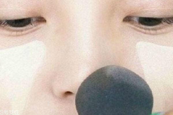 圓臉修容粉的用法圖解 關于修容的小tips 圓臉修容粉的用法圖解 關于修容的小tips