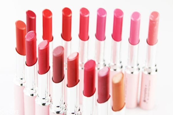 哪種質(zhì)地的口紅不掉色 不掉色的口紅推薦 哪種質(zhì)地的口紅不掉色 不掉色的口紅推薦