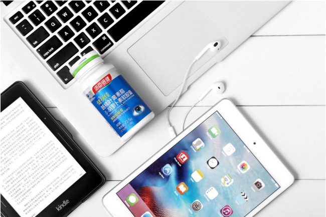 眼睛干澀酸脹怎么辦？來點(diǎn)花茶加越橘葉黃素