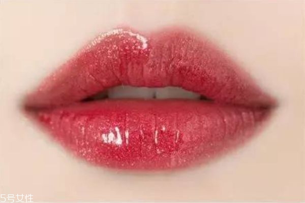 夏天涂什么色口紅 適合夏天涂的口紅顏色 夏天涂什么色口紅 適合夏天涂的口紅顏色