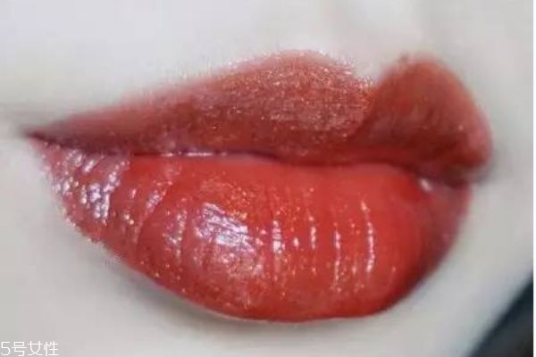 夏天涂什么色口紅 適合夏天涂的口紅顏色 夏天涂什么色口紅 適合夏天涂的口紅顏色