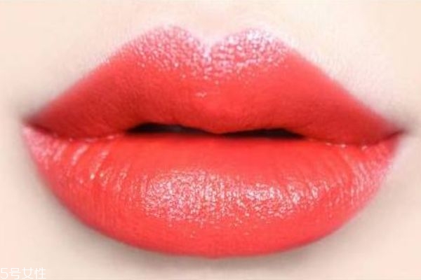 夏天涂什么色口紅 適合夏天涂的口紅顏色 夏天涂什么色口紅 適合夏天涂的口紅顏色