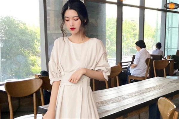 什么款式的長(zhǎng)裙最顯瘦 遮肉長(zhǎng)裙這樣挑 什么款式的長(zhǎng)裙最顯瘦 遮肉長(zhǎng)裙這樣挑