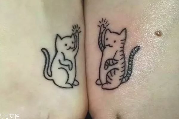 情侶紋什么圖案好 情侶紋身手腕小圖案 情侶紋什么圖案好 情侶紋身手腕小圖案