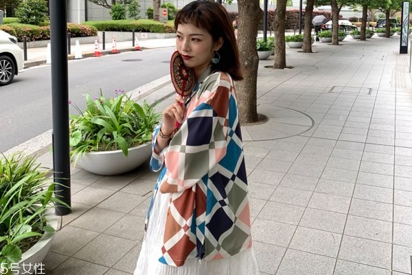 彩色防曬衣會發(fā)黃嗎 防曬衣發(fā)黃這樣做 彩色防曬衣會發(fā)黃嗎 防曬衣發(fā)黃這樣做