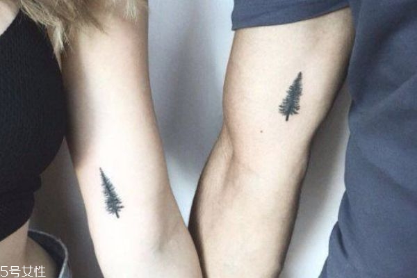 情侶紋什么圖案好 情侶紋身手腕小圖案 情侶紋什么圖案好 情侶紋身手腕小圖案