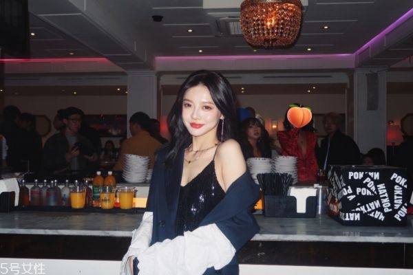 雙眼皮是埋線好還是割的好 看哪種更適合自己 雙眼皮是埋線好還是割的好 看哪種更適合自己