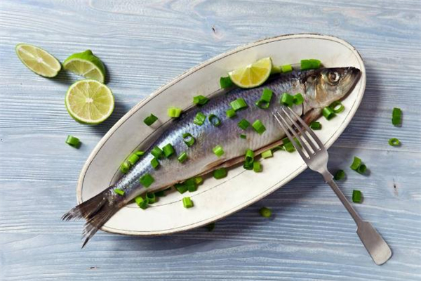 寶寶可以吃青魚嗎 青魚怎么做給寶寶吃 寶寶可以吃青魚嗎 青魚怎么做給寶寶吃