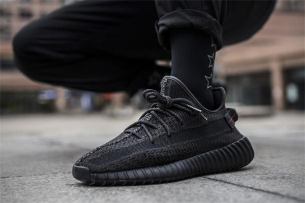 yeezy 350黑天使開(kāi)箱測(cè)評(píng) 椰子350黑天使值得入手嗎 yeezy 350黑天使開(kāi)箱測(cè)評(píng) 椰子350黑天使值得入手嗎