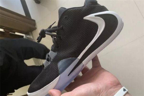 耐克freak 1實(shí)物開箱 字母哥1代開箱測(cè)評(píng)