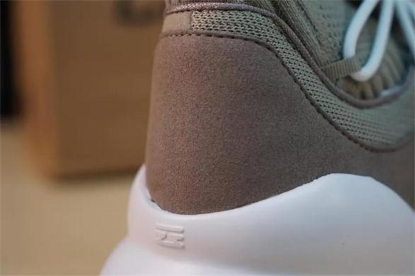 李寧空襲5季后賽版測(cè)評(píng) 空襲5精英版開箱測(cè)評(píng) 李寧空襲5季后賽版測(cè)評(píng) 空襲5精英版開箱測(cè)評(píng)