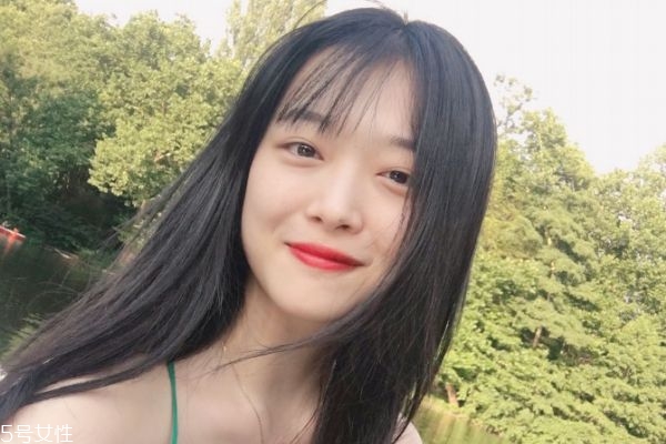 彩光和光子嫩膚哪個(gè)好 彩光嫩膚和光子嫩膚區(qū)別 彩光和光子嫩膚哪個(gè)好 彩光嫩膚和光子嫩膚區(qū)別