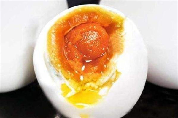 保鮮膜腌咸鴨蛋要曬太陽嗎 保鮮膜腌咸鴨蛋曬幾個(gè)小時(shí) 保鮮膜腌咸鴨蛋要曬太陽嗎 保鮮膜腌咸鴨蛋曬幾個(gè)小時(shí)