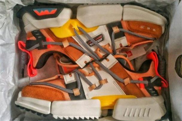 李寧盤古走秀款開箱測評 盤古走秀款2019上腳圖 李寧盤古走秀款開箱測評 盤古走秀款2019上腳圖