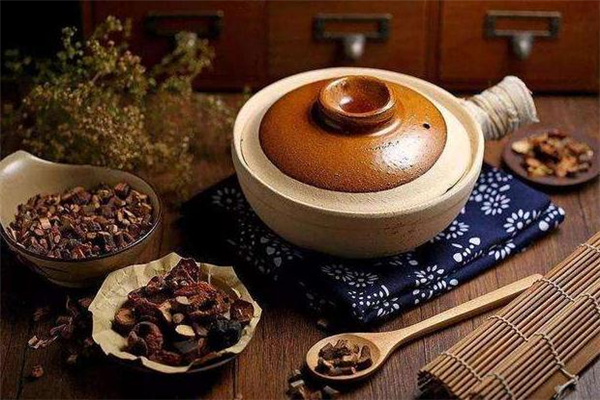 中藥熬糊了還能喝嗎 中藥熬糊了加水還能熬嗎 中藥熬糊了還能喝嗎 中藥熬糊了加水還能熬嗎