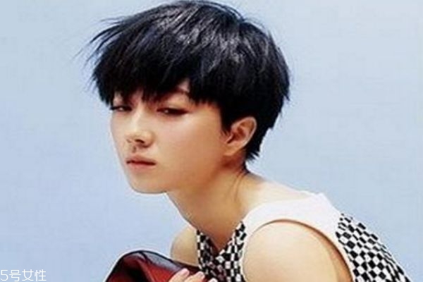 女生適合剪的男生發(fā)型 女生帥氣短發(fā)發(fā)型 女生適合剪的男生發(fā)型 女生帥氣短發(fā)發(fā)型