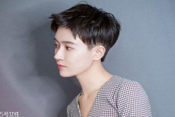 女生適合剪的男生發(fā)型 女生帥氣短發(fā)發(fā)型 女生適合剪的男生發(fā)型 女生帥氣短發(fā)發(fā)型